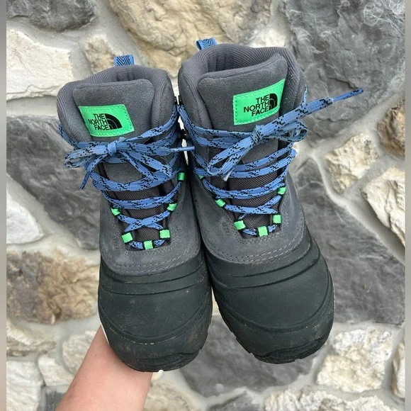 The North Face Chilkat Boots Kids Sz 7 Lace Up Waterproof Hiking Outdoor Winter - Picture 2 of 7